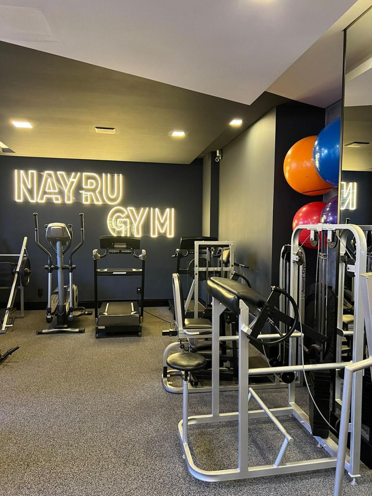 Nayru Hotel 托莱多 外观 照片