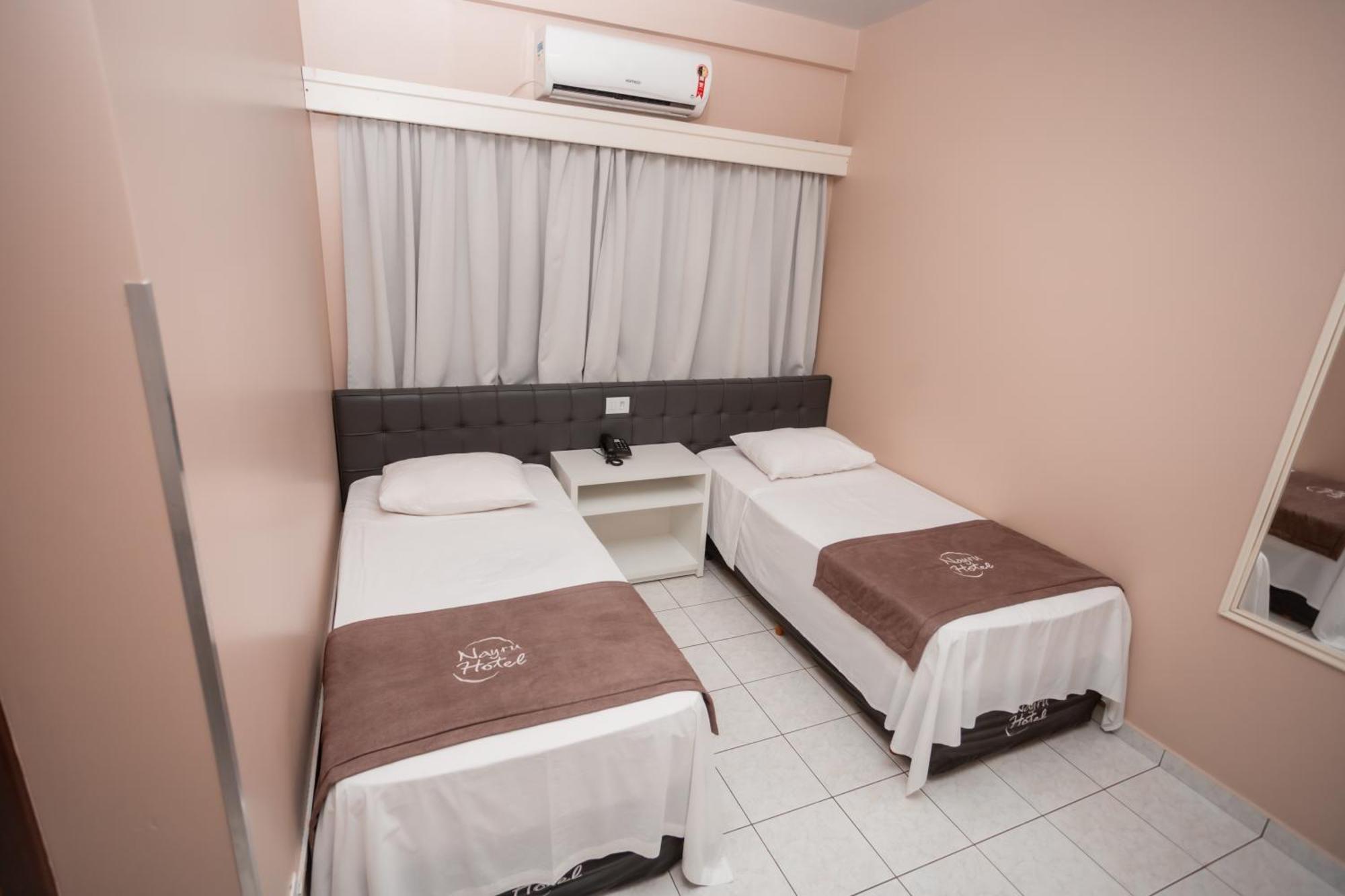Nayru Hotel 托莱多 外观 照片